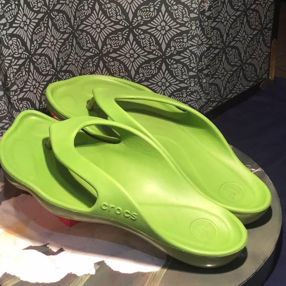 crocs for arch support